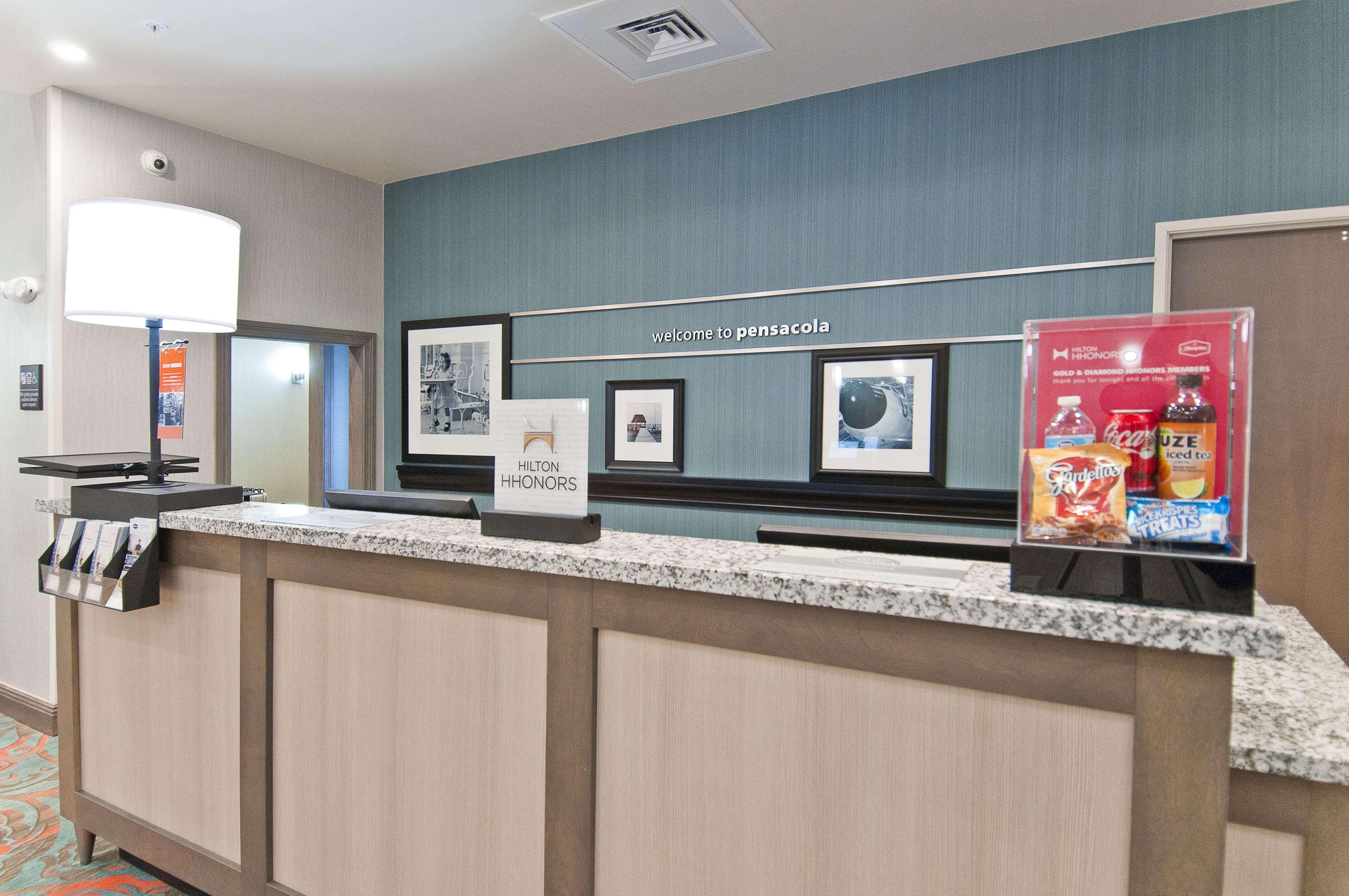 Hampton Inn & Suites Pensacola/I-10 Pine Forest Road Ferry Pass Dış mekan fotoğraf