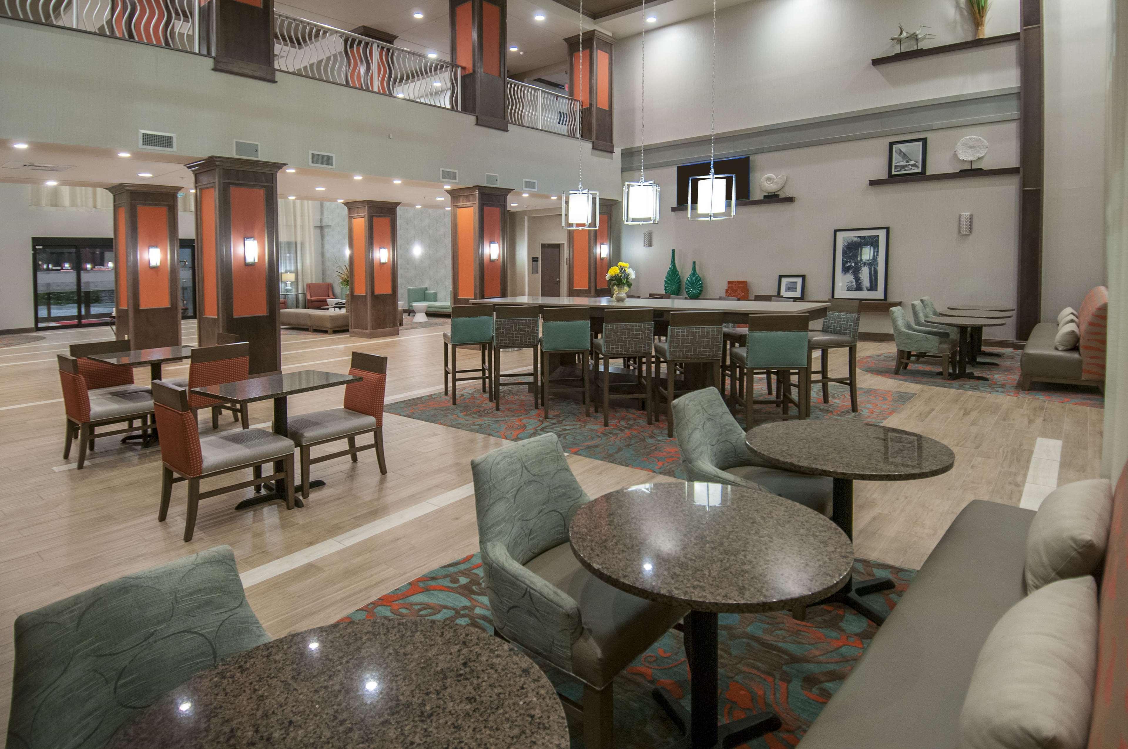 Hampton Inn & Suites Pensacola/I-10 Pine Forest Road Ferry Pass Dış mekan fotoğraf